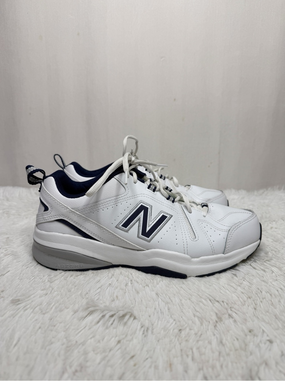 Very nice, New Balance White and Navy 
Men's Athletic Sneakers 
W I D E ….. 4E